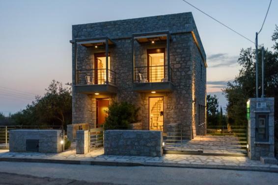 Thelgi Villa Каламата Екстериор снимка