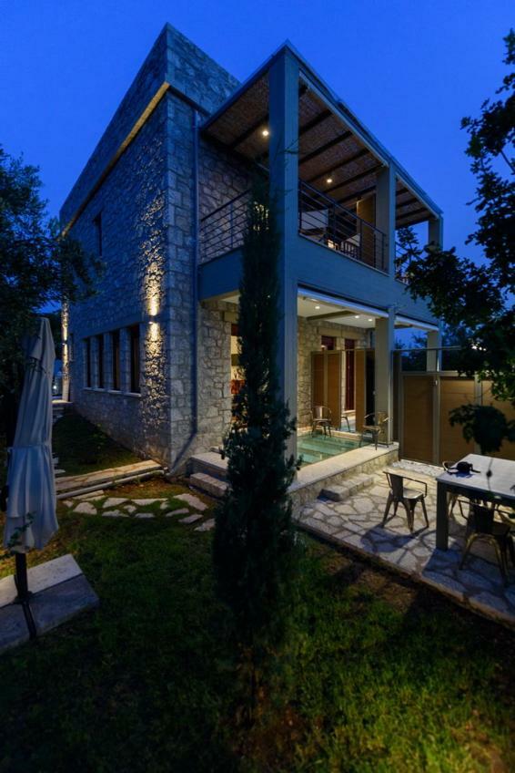 Thelgi Villa Каламата Екстериор снимка